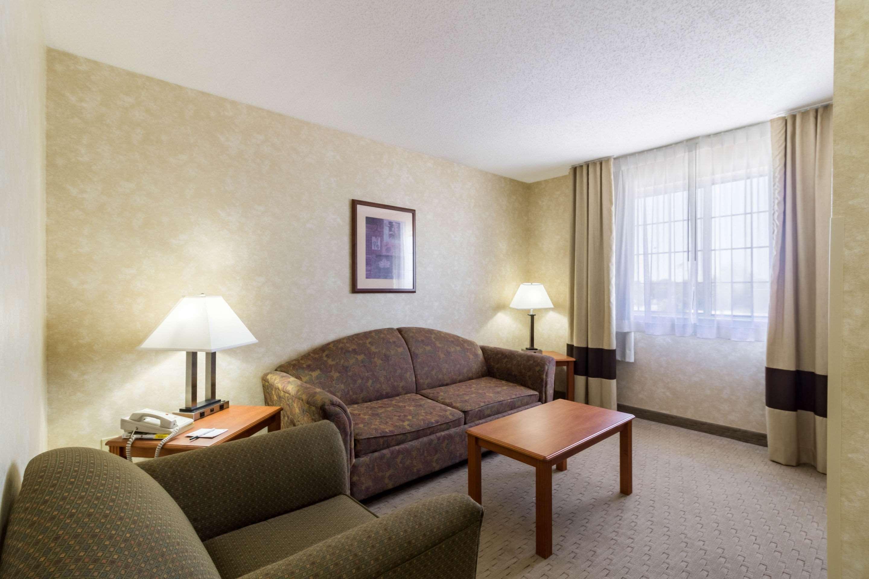 Quality Inn Marshall Mn Near University Exterior photo